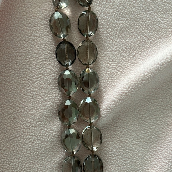 Chunky beaded double strand bracelet with magnetic closure. - Picture 7 of 10